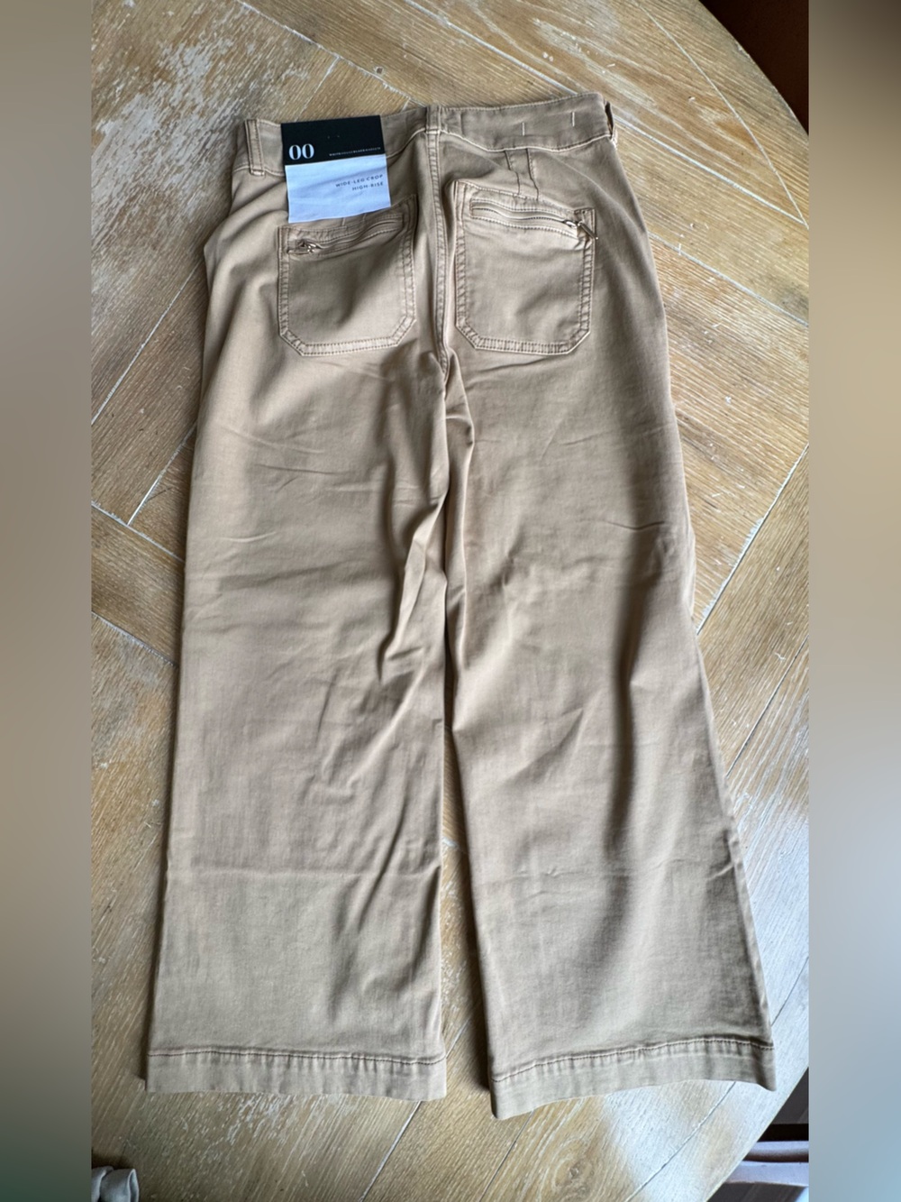 White House Black Market Wide-Leg Pants in Khaki - Picture 2 of 6